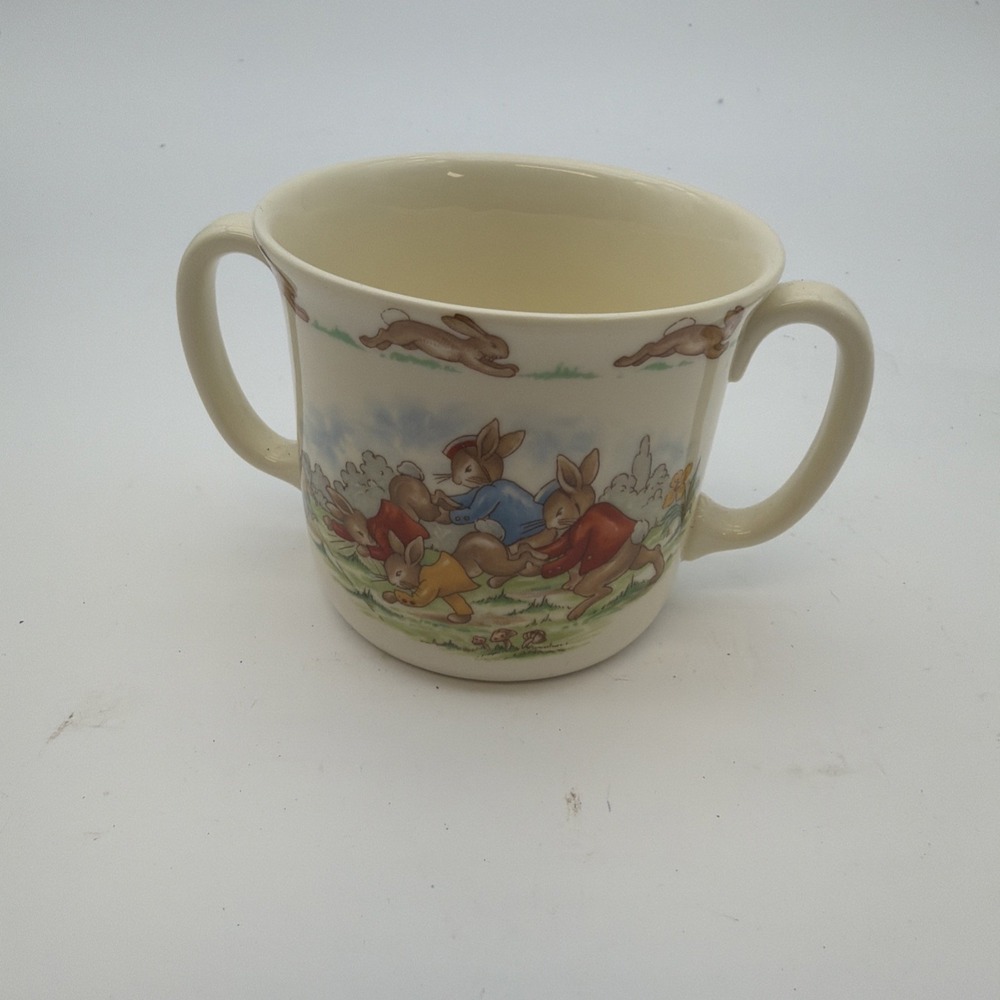 Royal Doulton BUNNYKINS‎ *2 Handled Hug a Mug (Wheelbarrel Race)* 3" England EXC